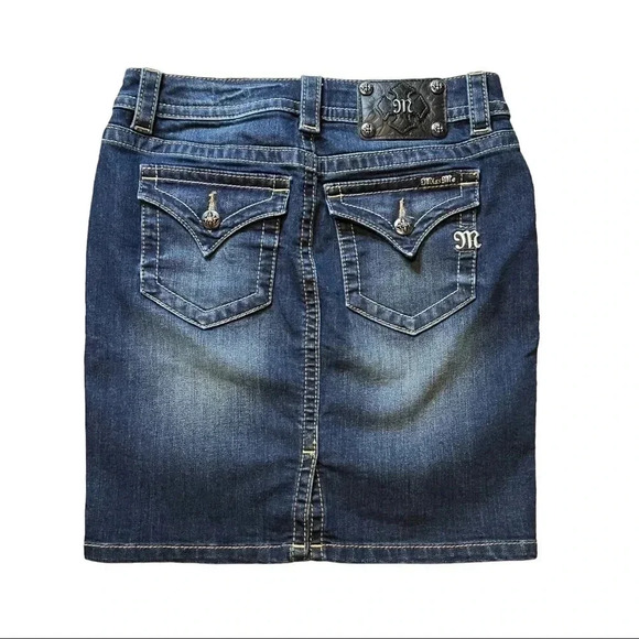 WOMENS’S MISS ME DARK WASH DENIM SKIRT• SIZE 26/US 4•PREOWNED GREAT CONDITION• - Picture 2 of 8